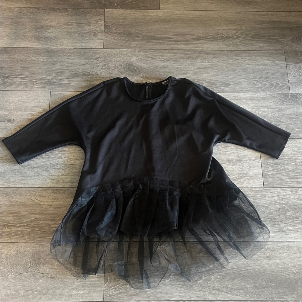 Chic Black Top for Women